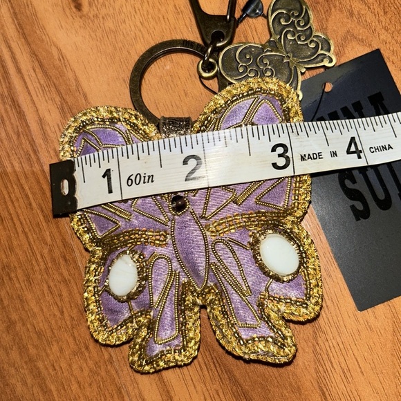 Brand New in Box Anna Sui Beaded Embroidered Butterfly 🦋 Keychain - Picture 6 of 12